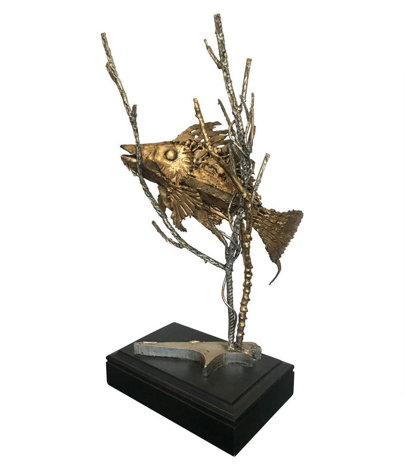 BRUTALIST FISH SCULPTURE ON A BLACK WOODEN PLINTH